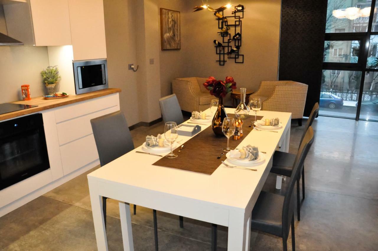Rubio Residence - Accmonia Luxury Apartment Arad Luaran gambar