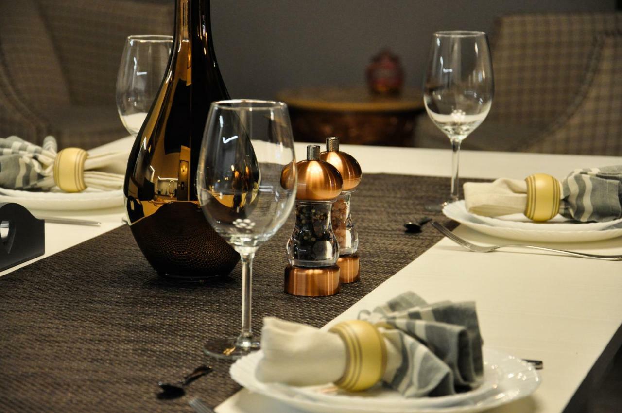 Rubio Residence - Accmonia Luxury Apartment Arad Luaran gambar