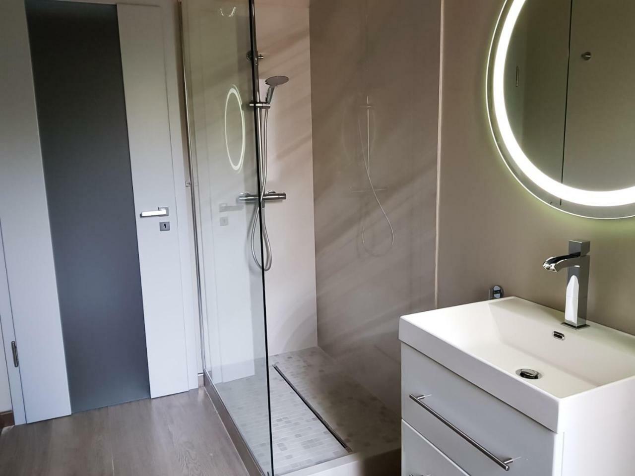 Rubio Residence - Accmonia Luxury Apartment Arad Luaran gambar
