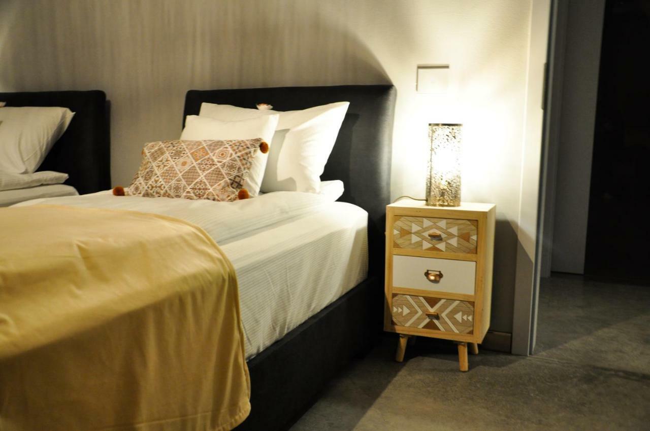 Rubio Residence - Accmonia Luxury Apartment Arad Luaran gambar