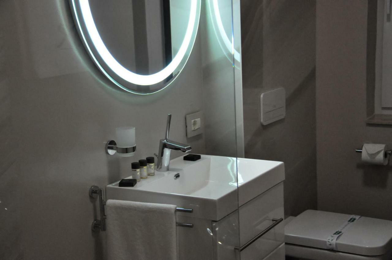 Rubio Residence - Accmonia Luxury Apartment Arad Luaran gambar